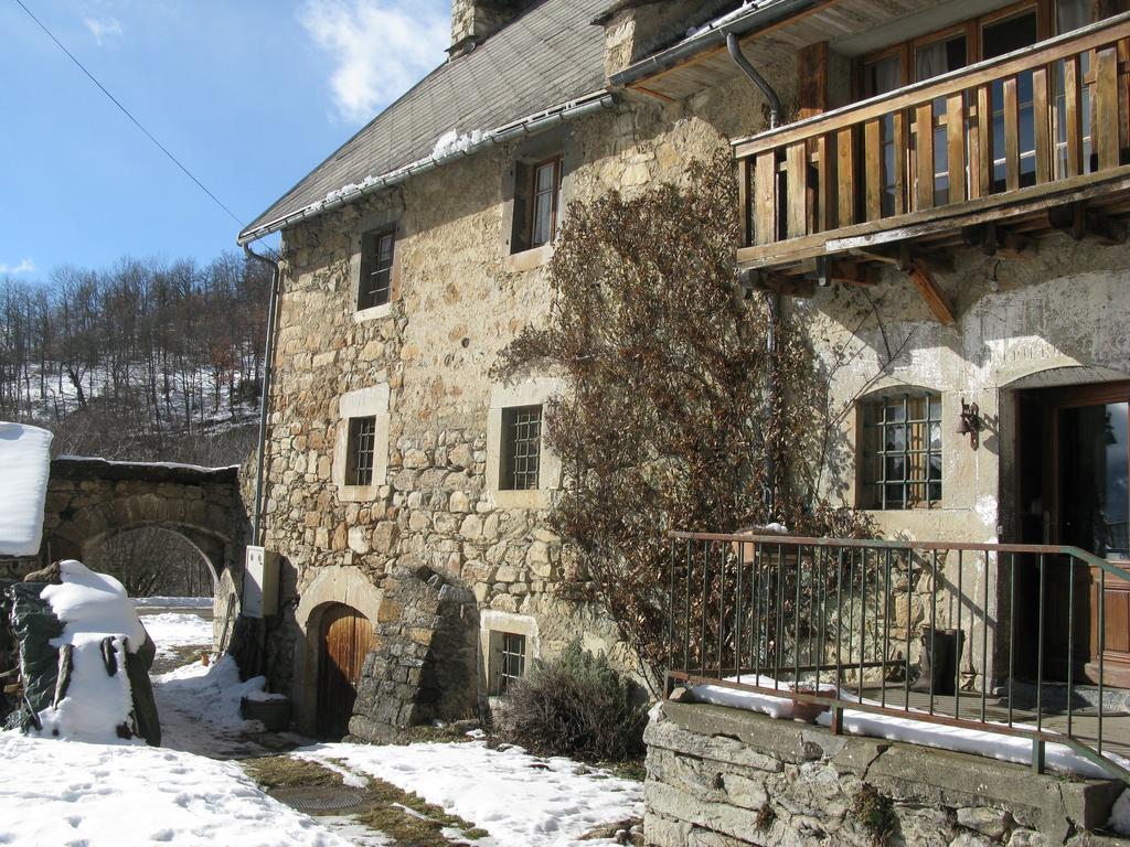 Au Fil Des Saisons Bed & Breakfast Les Cotes de Corps Exterior photo